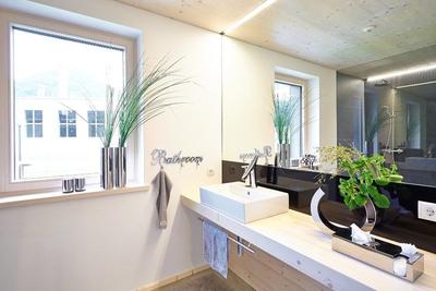 Badezimmer Musterhaus Neubruck